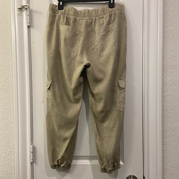 Anthropologie - Cloth & Stone - Vintage Olive Cropped Joggers - Picture 6 of 9
